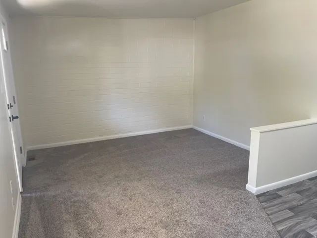 Neutral tone paint throughout