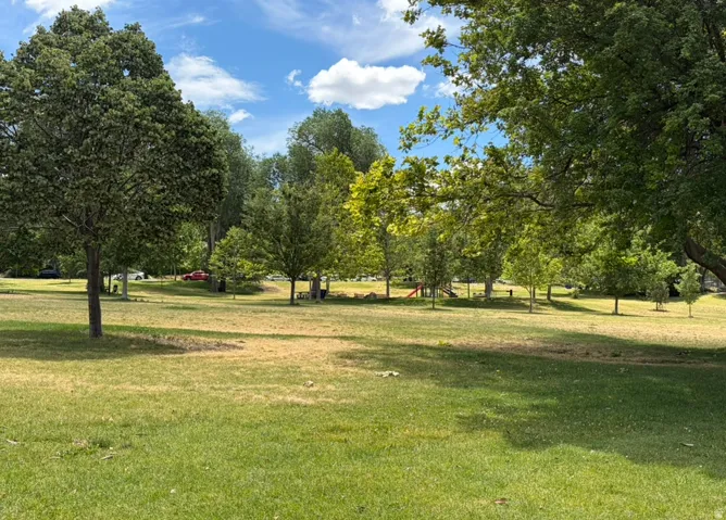 Open space at Reservoir Park a minute away