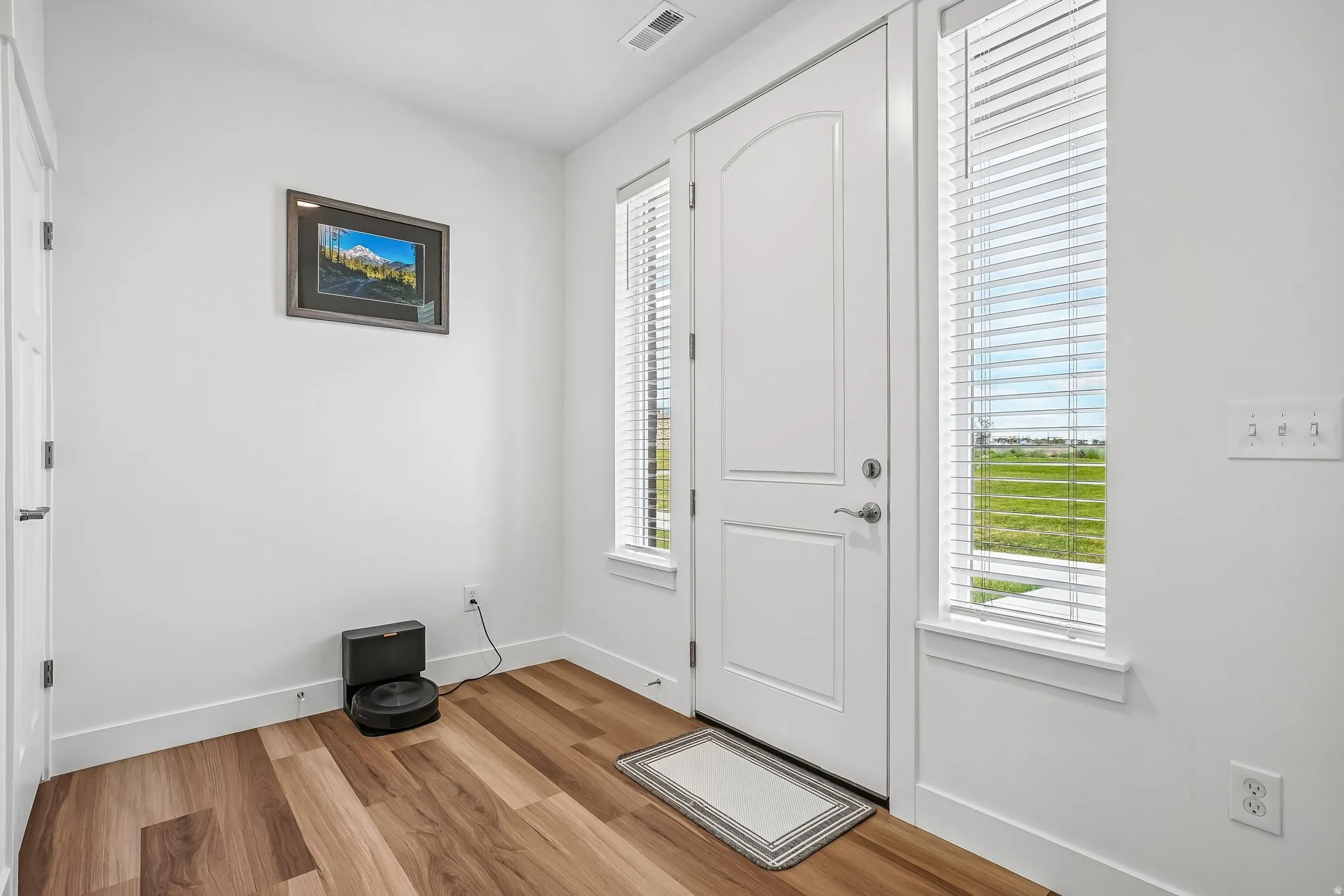 Larger entryway than other units