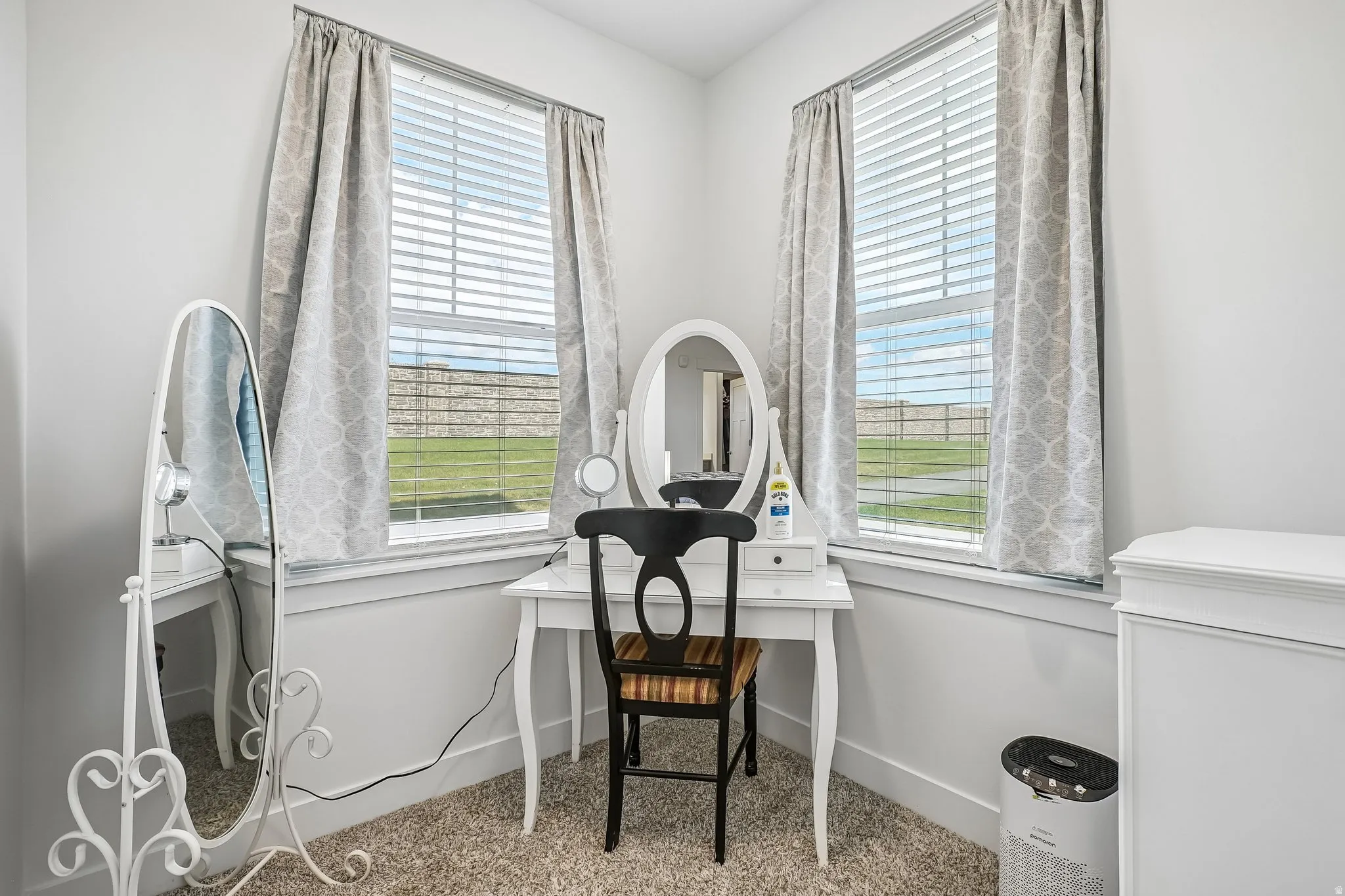 Reading or vanity nook in master suite - extra interior square footage than other units