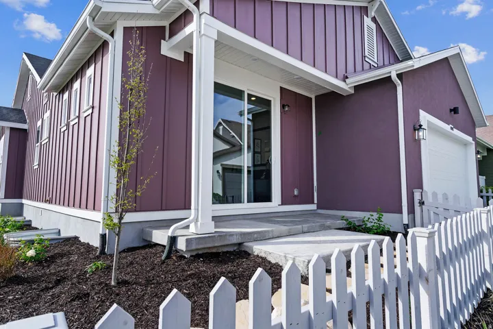 6108 W Sparrow View Dr, South Jordan, Utah 84009