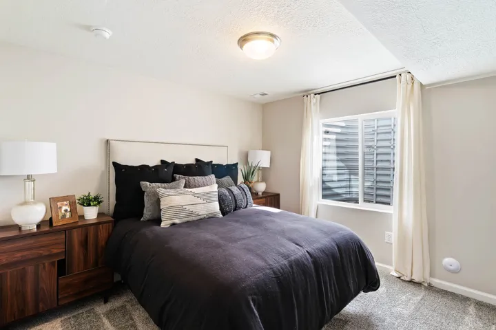 6108 W Sparrow View Dr, South Jordan, Utah 84009