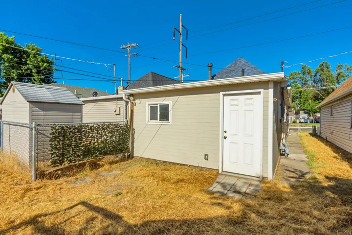855 S 800 W, Salt Lake City, Utah 84104