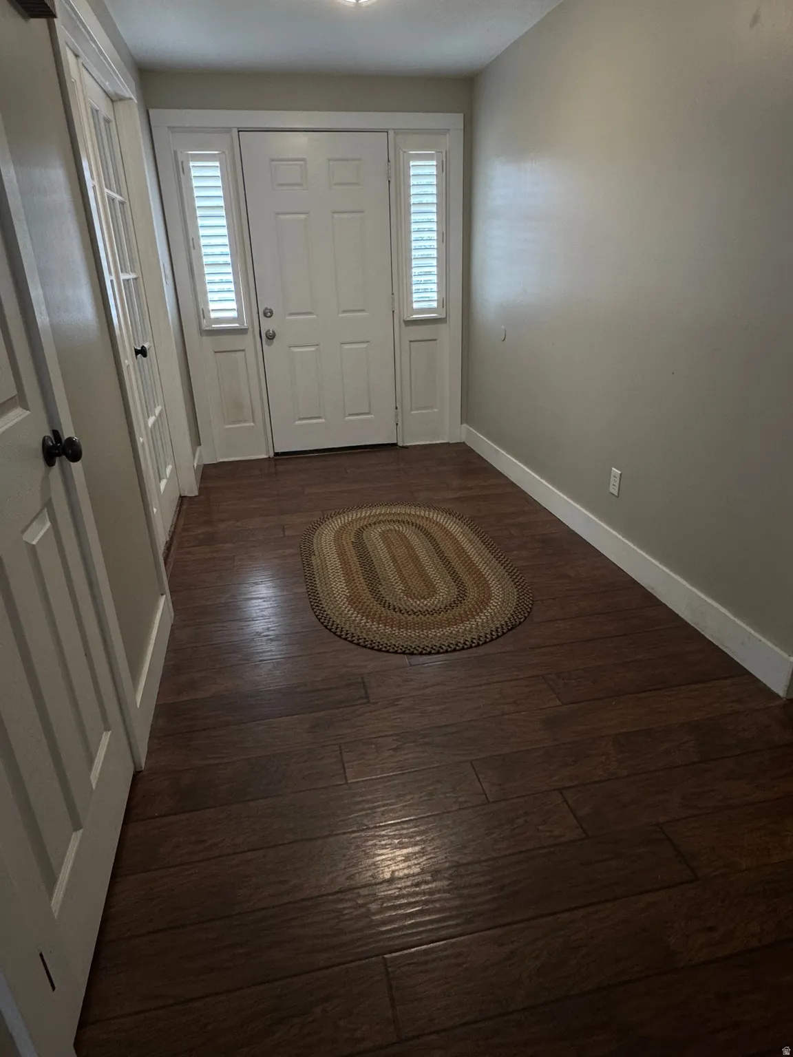 The large entry way has room for a chest or bench to welcome your family or guests as they arrive.