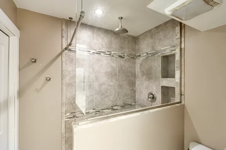 5769 S Waterbury Cir #a, Salt Lake City, Utah 84121