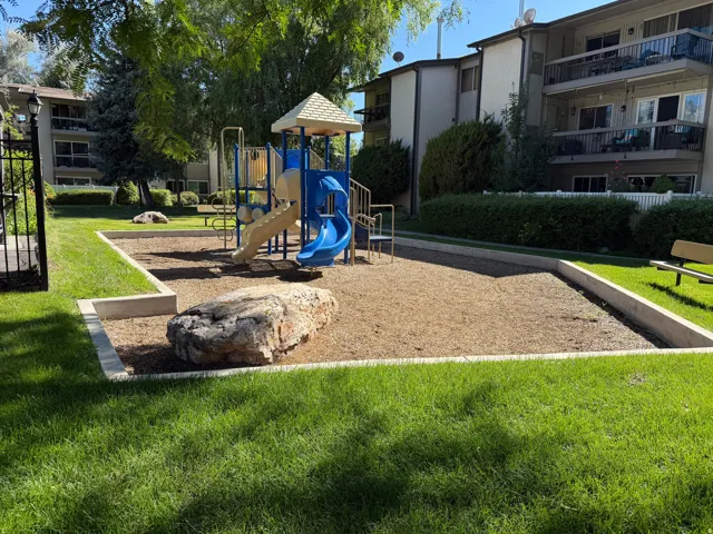 5769 S Waterbury Cir #a, Salt Lake City, Utah 84121