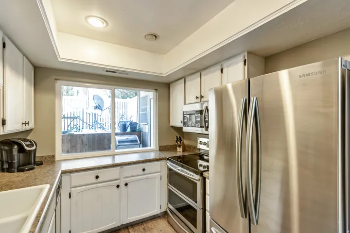 5769 S Waterbury Cir #a, Salt Lake City, Utah 84121