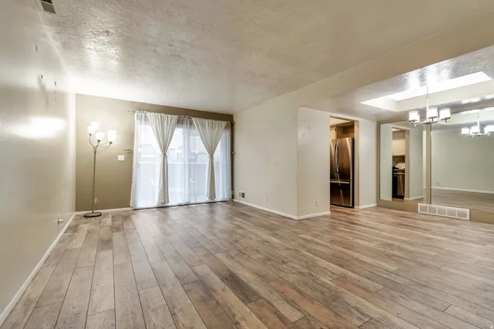 5769 S Waterbury Cir #a, Salt Lake City, Utah 84121
