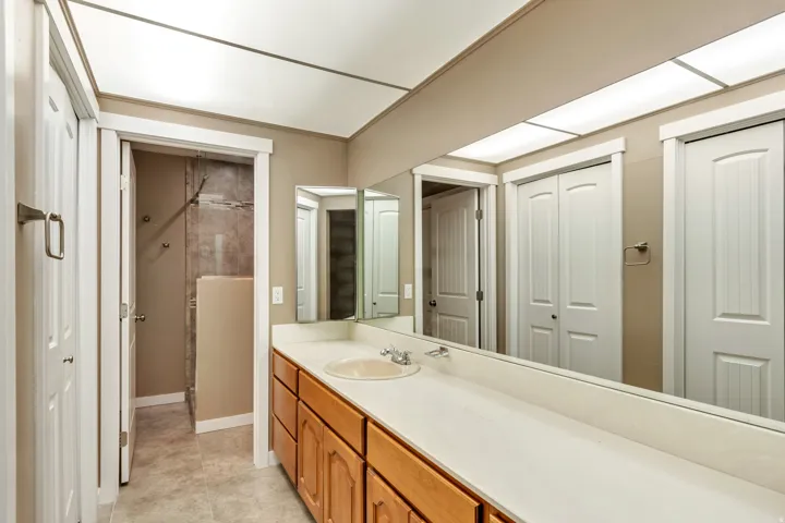 5769 S Waterbury Cir #a, Salt Lake City, Utah 84121
