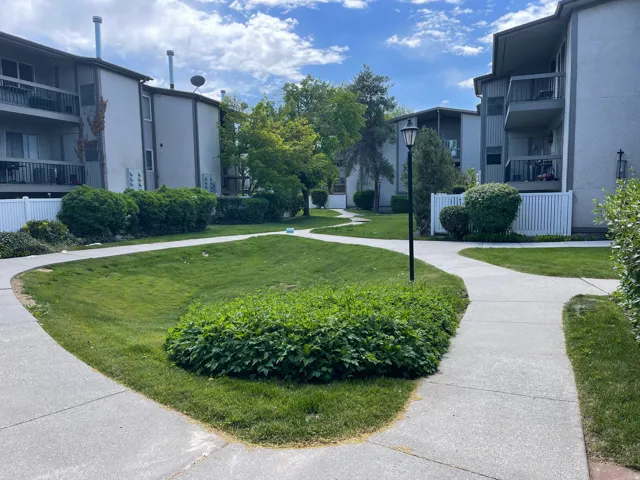 5769 S Waterbury Cir #a, Salt Lake City, Utah 84121