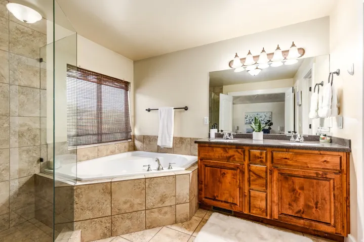 1848 E Rouen Cir, Holladay, Utah 84117