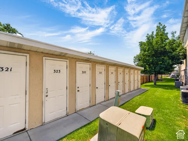Exterior storage units