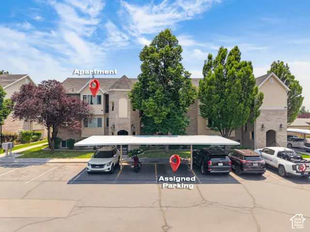Covered carport structure