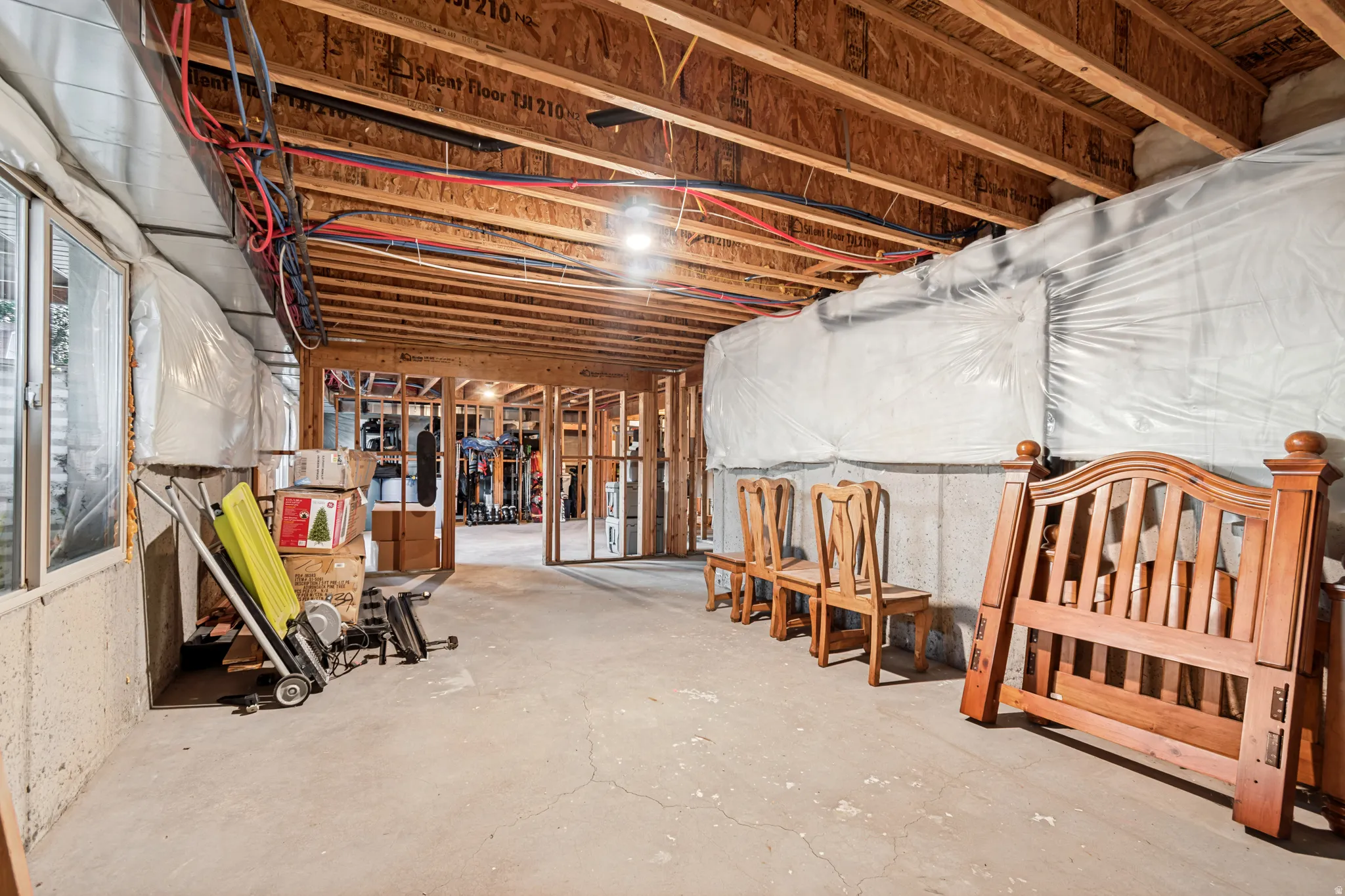 Spacious unfinished basement providing additional storage and ready to be finished for additional bedrooms, living rooms, bathrooms, or to be converted into an ADU or Mother-in-Law apartment.