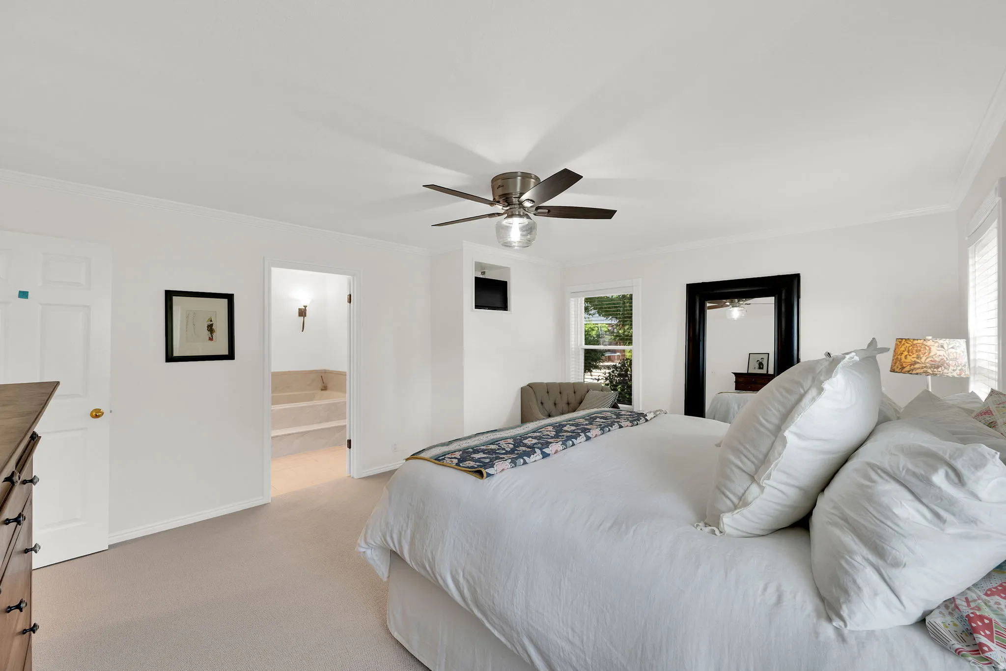 Primary suite