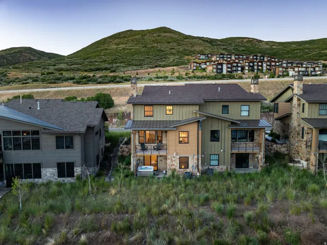 11691 N Shoreline Dr, Hideout, Utah 84036