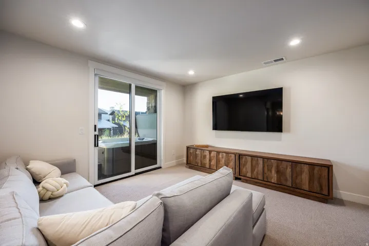 11691 N Shoreline Dr, Hideout, Utah 84036