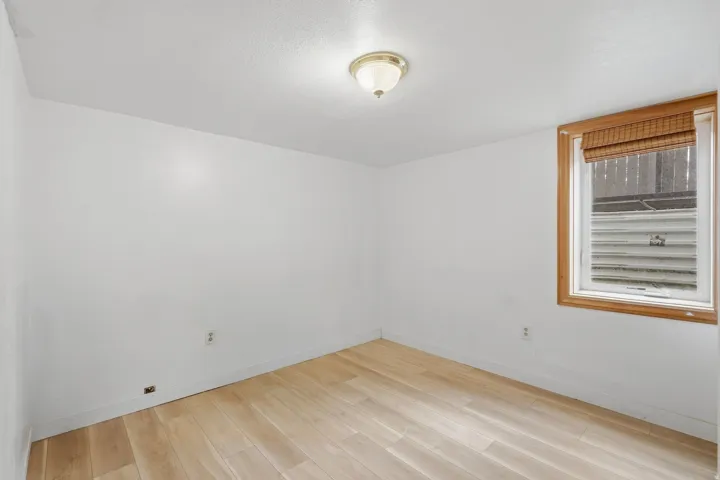 Bedroom #1