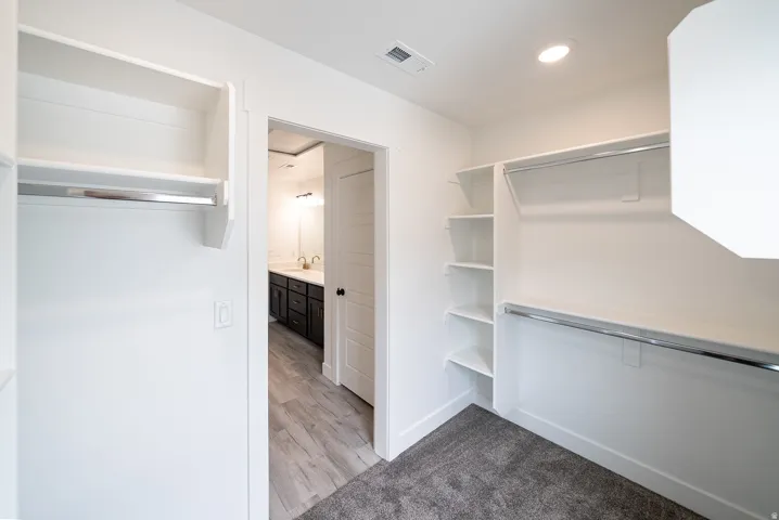 Walk-in closet