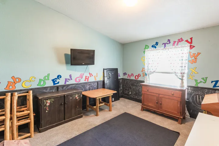 3660 S Vernal Avenue Ave, Vernal, Utah 84078