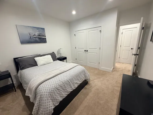 Neutral-toned wall paint throughout