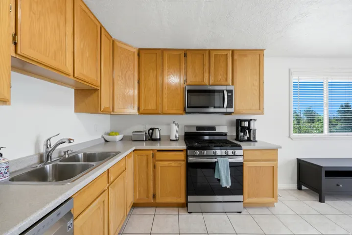 2312 E Cinnabar Ln, Salt Lake City, Utah 84121