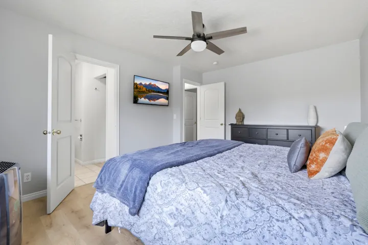 2312 E Cinnabar Ln, Salt Lake City, Utah 84121