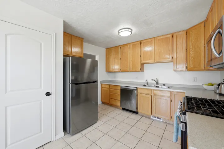 2312 E Cinnabar Ln, Salt Lake City, Utah 84121
