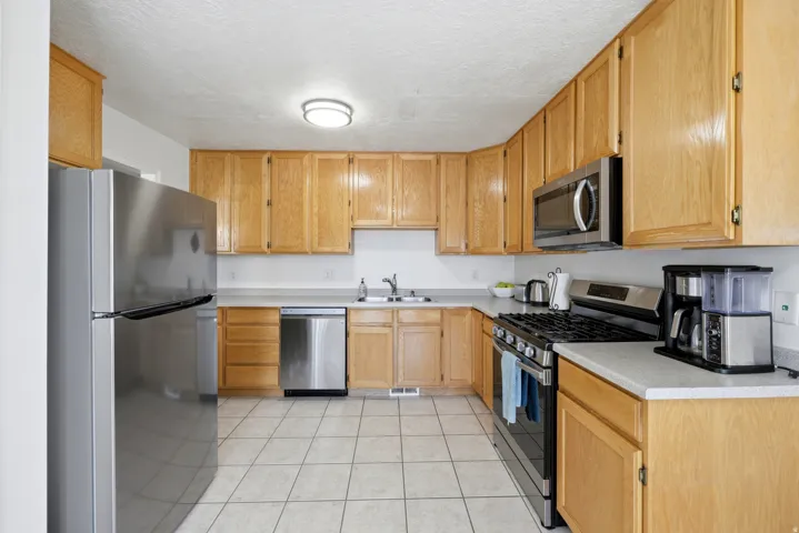 2312 E Cinnabar Ln, Salt Lake City, Utah 84121