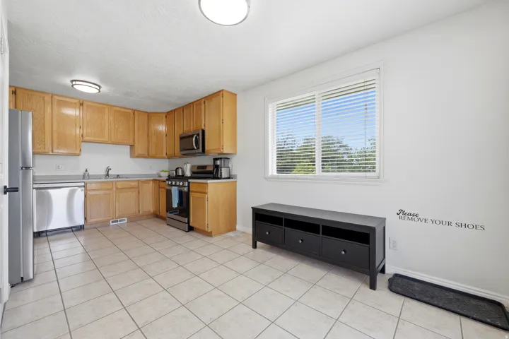 2312 E Cinnabar Ln, Salt Lake City, Utah 84121