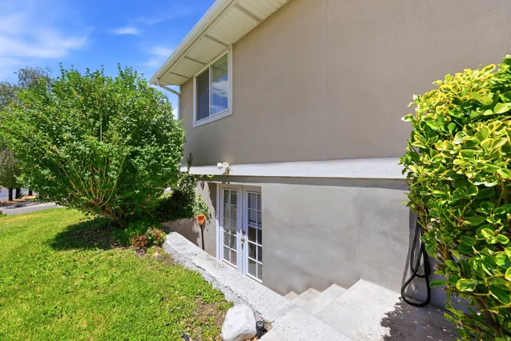 2312 E Cinnabar Ln, Salt Lake City, Utah 84121