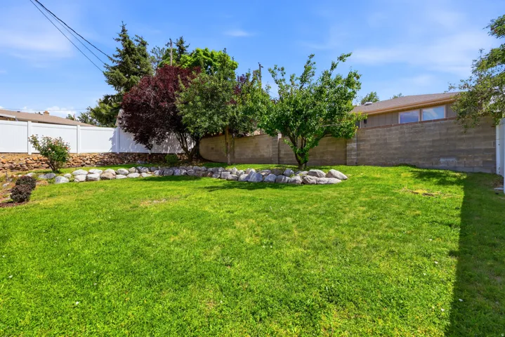 2312 E Cinnabar Ln, Salt Lake City, Utah 84121