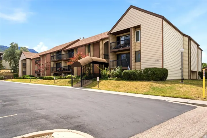 1091 Country Hills Drive #109, Ogden, Utah 84403