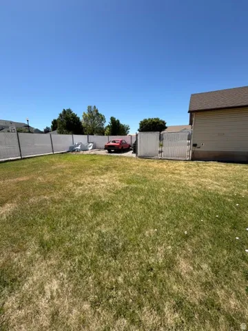 2626 W 1700 N, Clinton, Utah 84015
