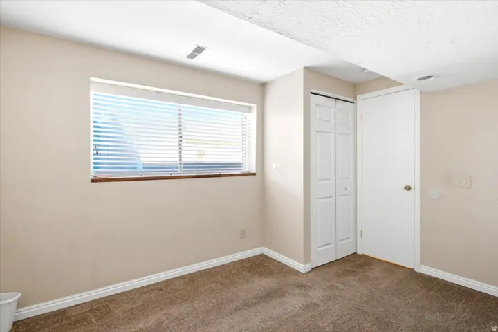 2626 W 1700 N, Clinton, Utah 84015