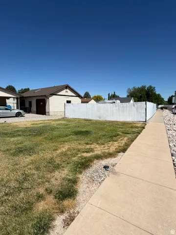 2626 W 1700 N, Clinton, Utah 84015