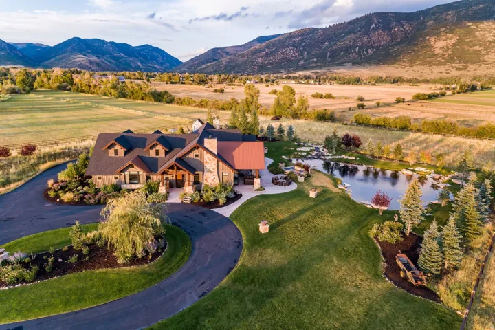 425 E Boulderville Rd, Oakley, Utah 84055