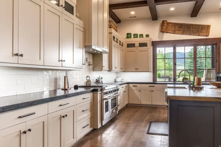 425 E Boulderville Rd, Oakley, Utah 84055