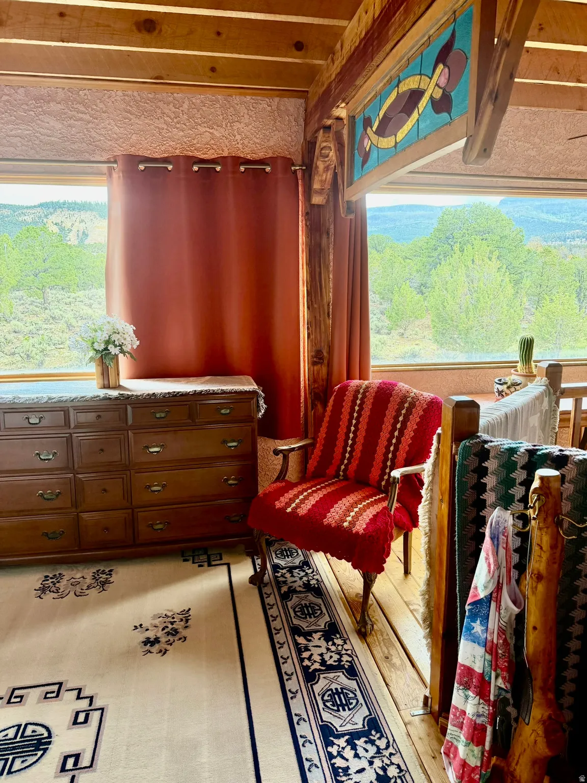 2nd floor bedroom
