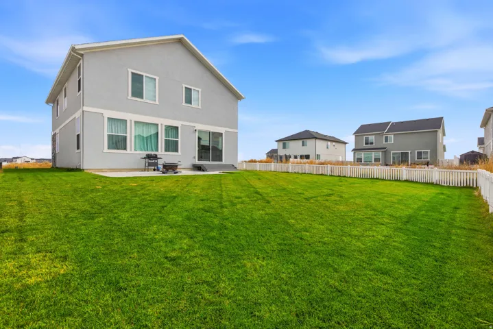 2978 S Shoreline Dr, Syracuse, Utah 84075