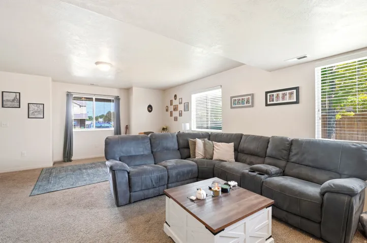547 N 100 E, Vernal, Utah 84078