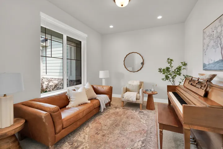 Living Room/Office