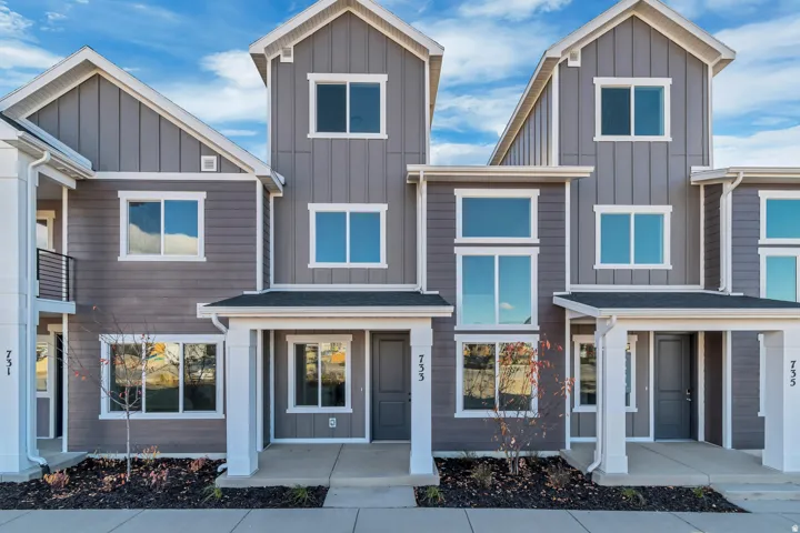 Different home, same floorplan.