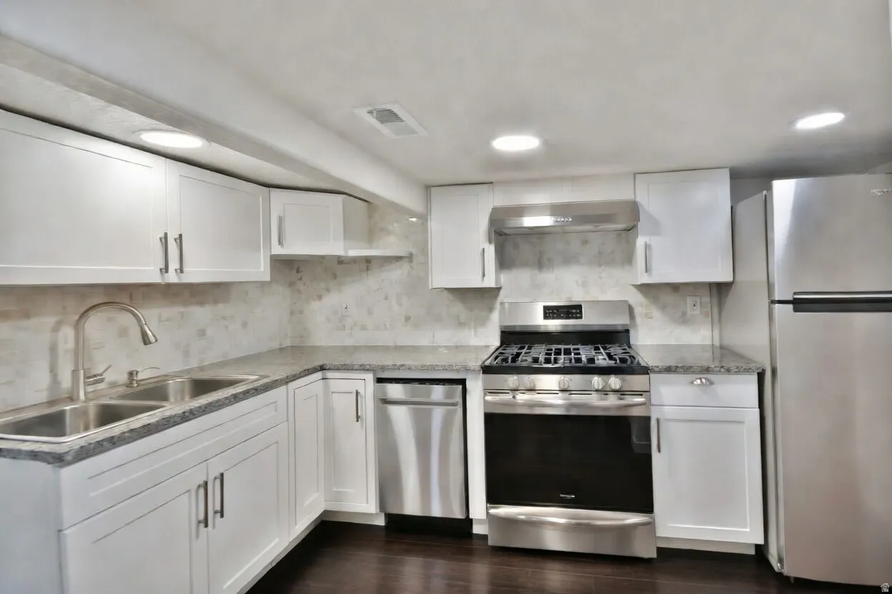 Fully functional basement kitchen with all appliances included.
