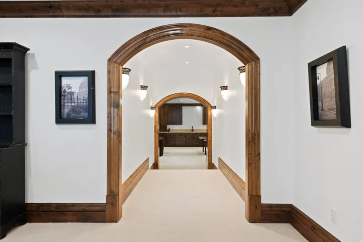 18 Snow Forest Ln, Sandy, Utah 84092