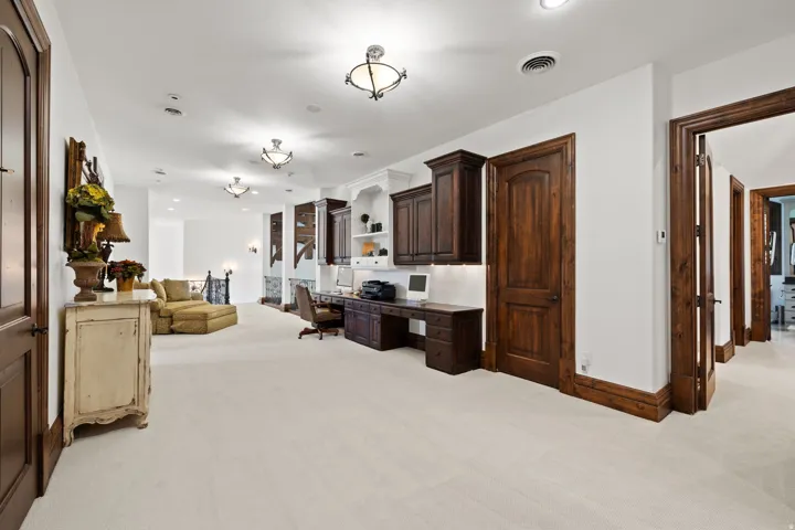 18 Snow Forest Ln, Sandy, Utah 84092
