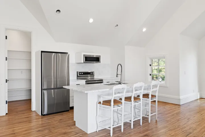 18 Snow Forest Ln, Sandy, Utah 84092