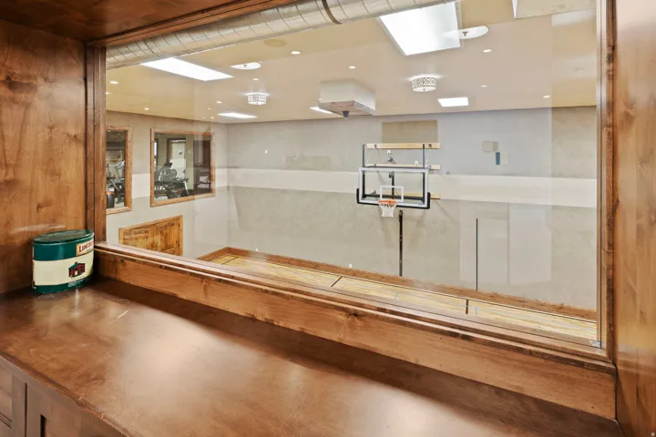 18 Snow Forest Ln, Sandy, Utah 84092