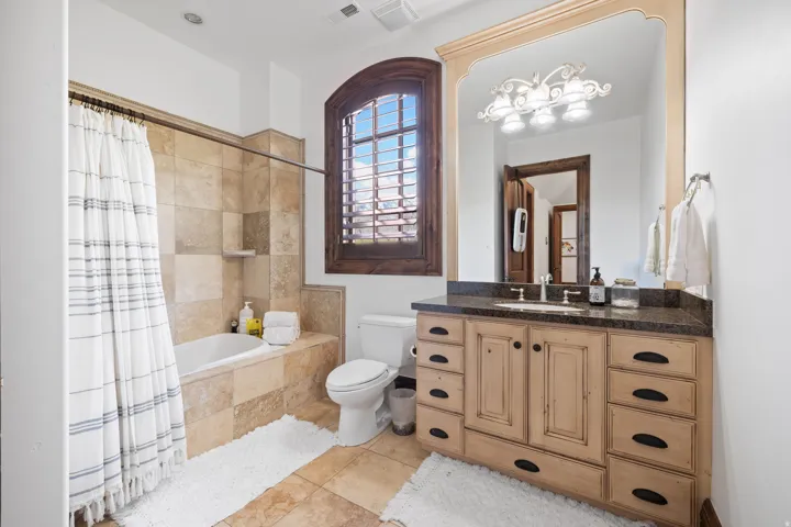18 Snow Forest Ln, Sandy, Utah 84092