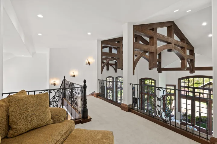18 Snow Forest Ln, Sandy, Utah 84092